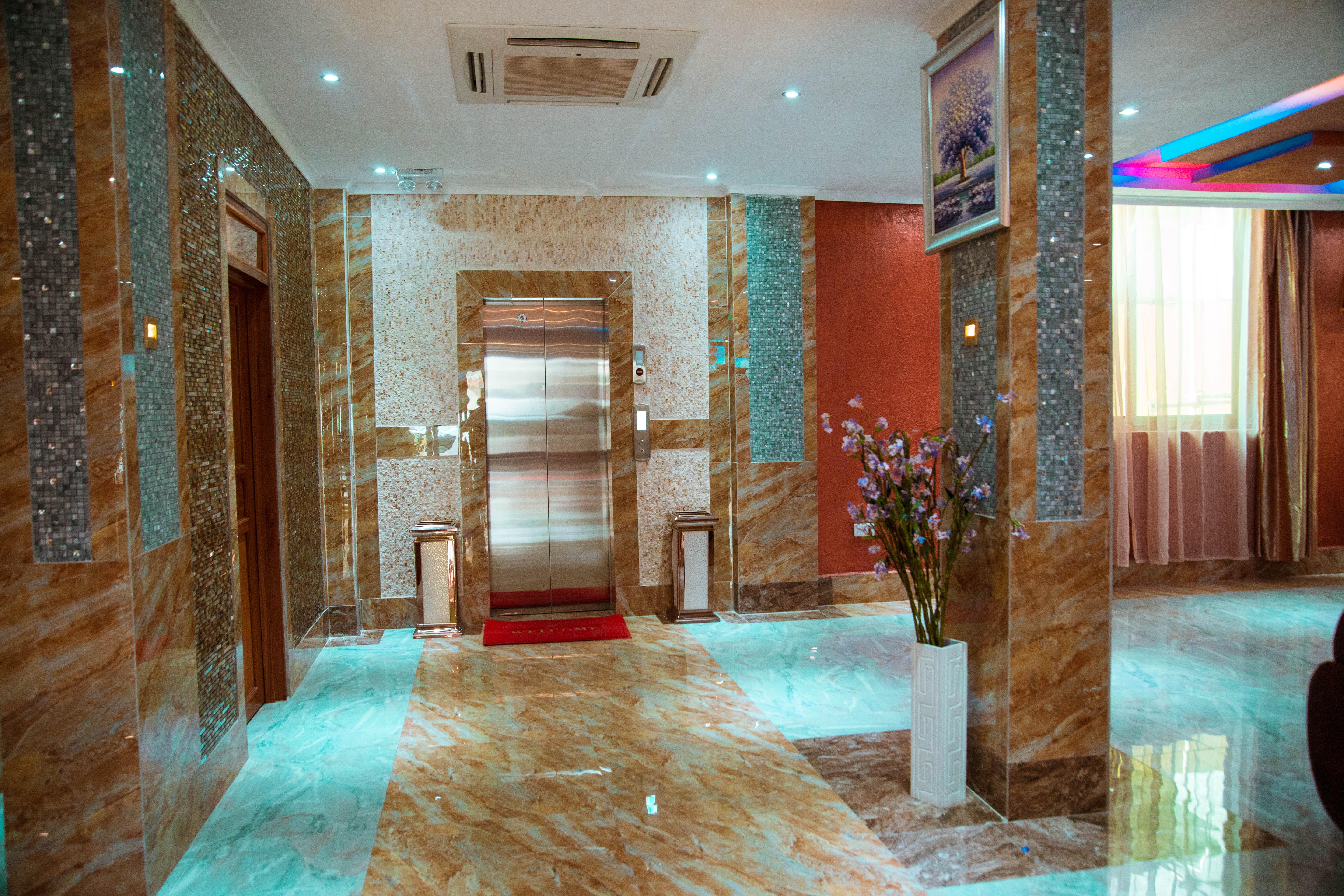 Tiffany Diamond Ltd - Makunganya 4* Dar es Salaam