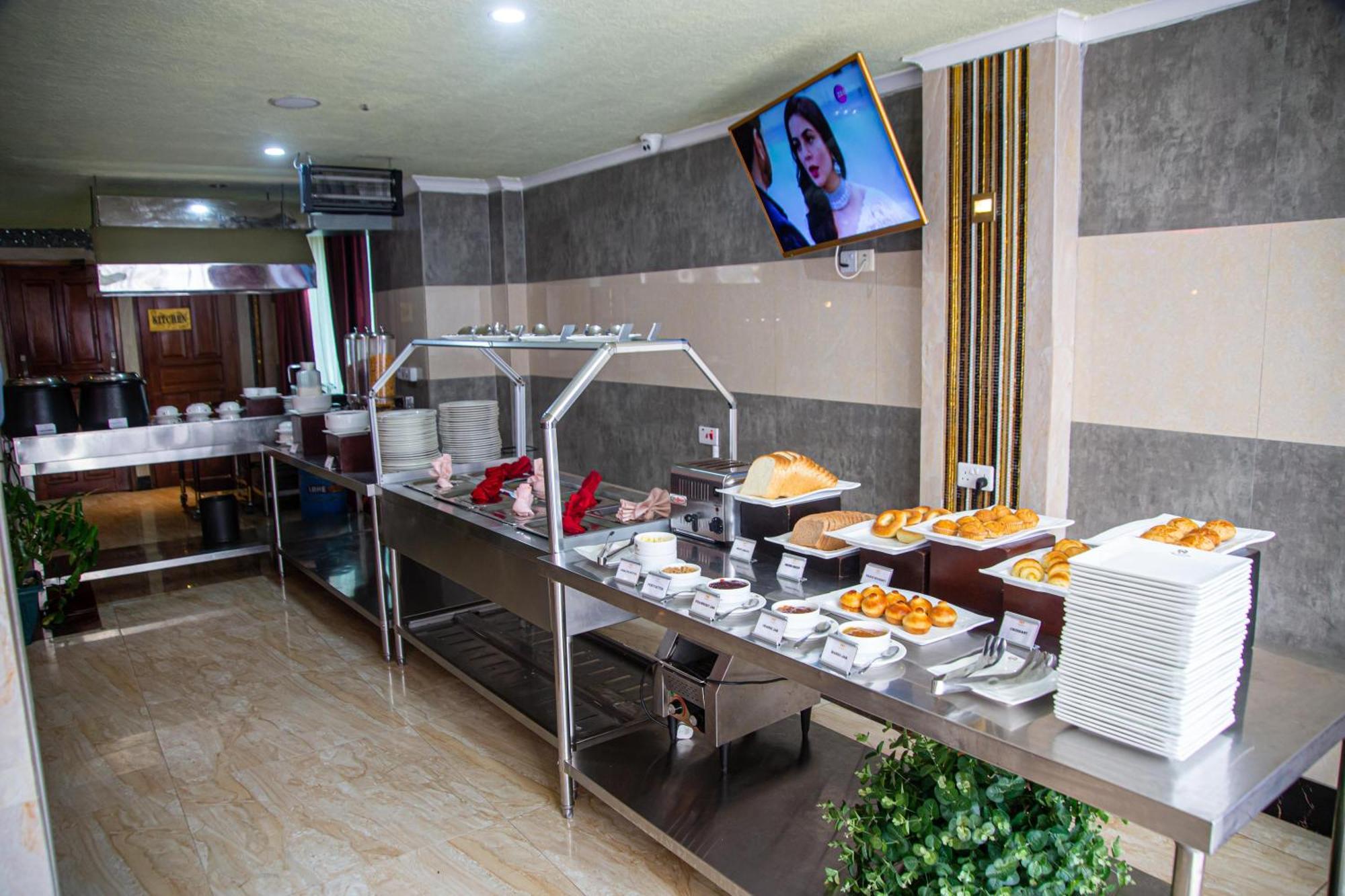 Hotel Tiffany Diamond Ltd - Makunganya 4*